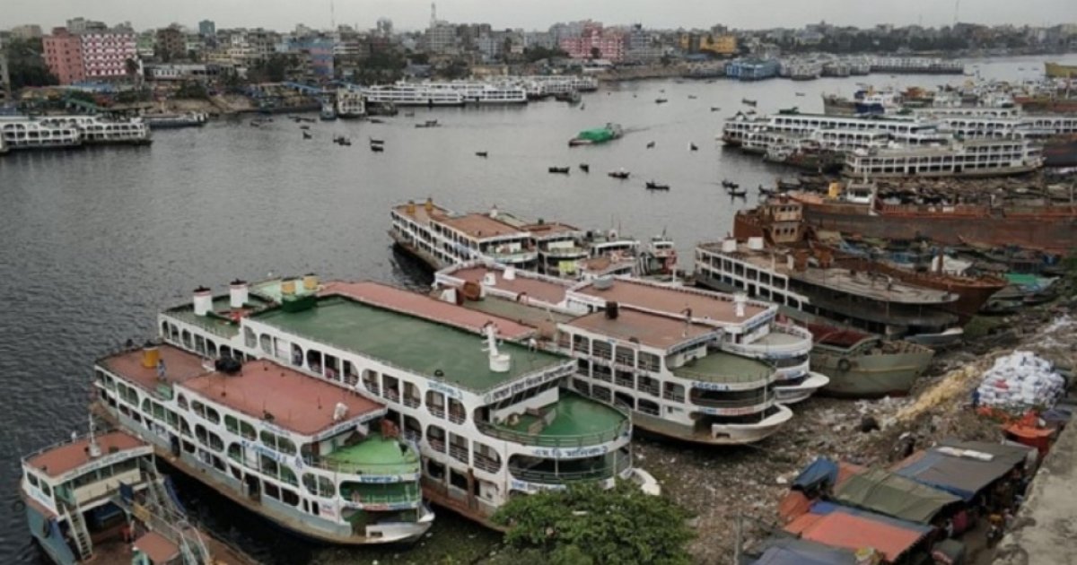 বিচারের দাবিতে কর্মবিরতির ঘোষণা নৌযান শ্রমিকদের