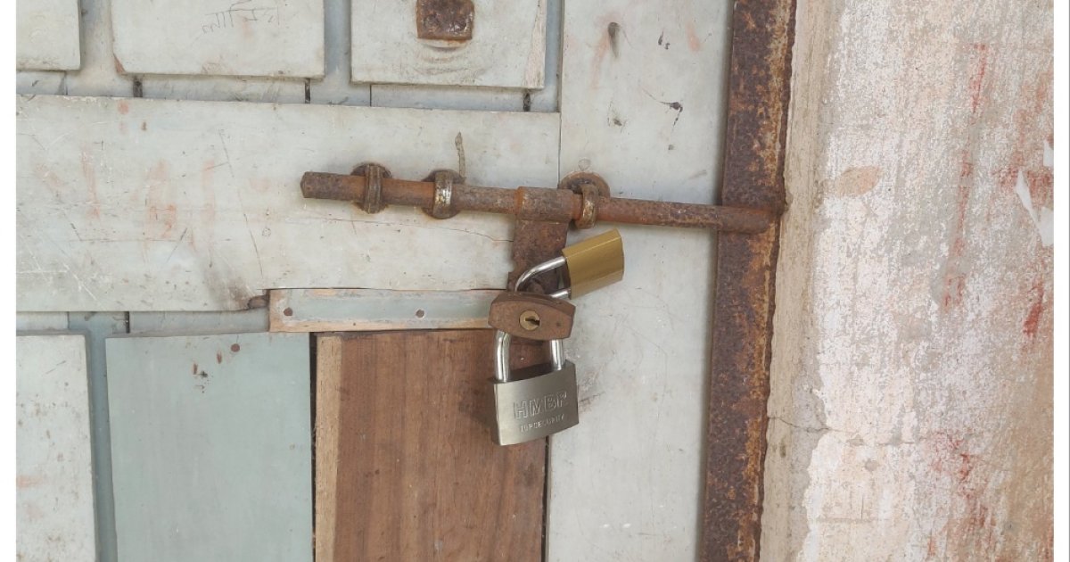 ভারপ্রাপ্ত সুপার নি‌য়ে দ্বন্ধ, এক মাদরাসায় ৩ তালা