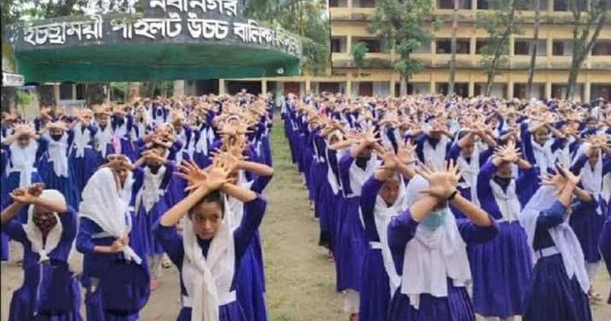 নবীনগরে গরমে ২২ ছাত্রী অসুস্থ, হাসপাতালে ভর্তি ৪