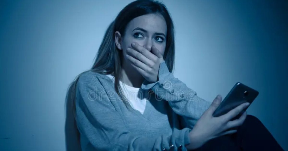 রাত জেগে যে ১০টি বিপদ ডেকে আনছি আমরা