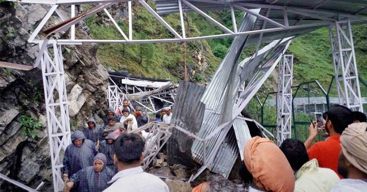 জম্মু-কাশ্মিরে ভূমিধস: নিহত বেড়ে ৩১, বহু মানুষ নিখোঁজ