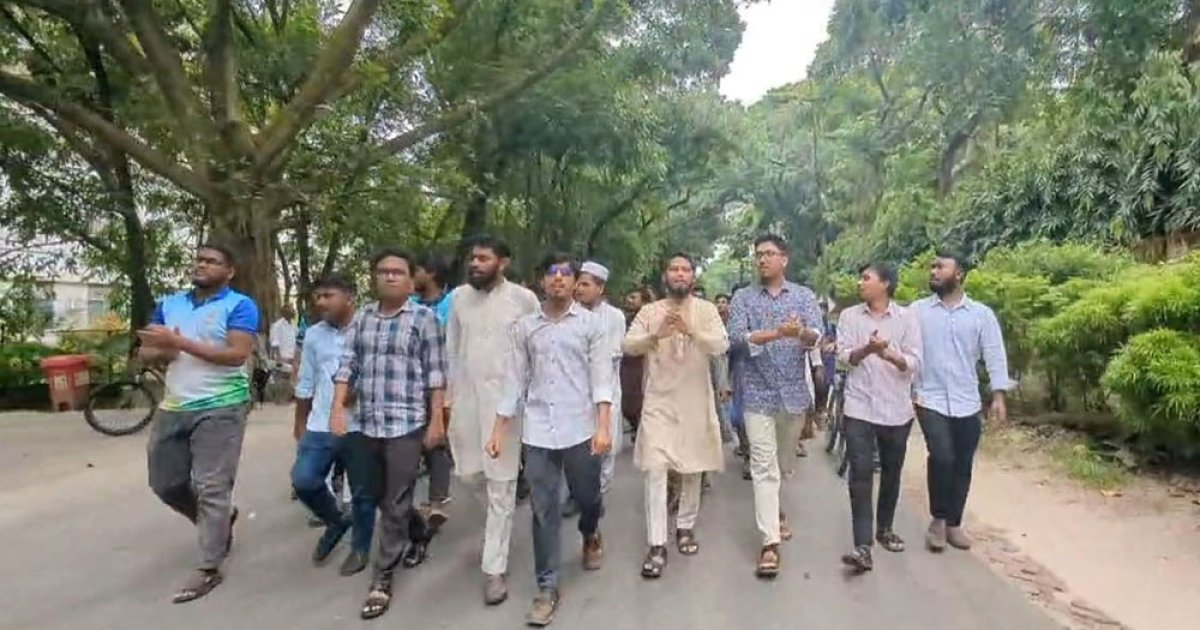 চবিতে ছাত্রদল ও ছাত্রশিবিরের পাল্টাপাল্টি কর্মসূচি