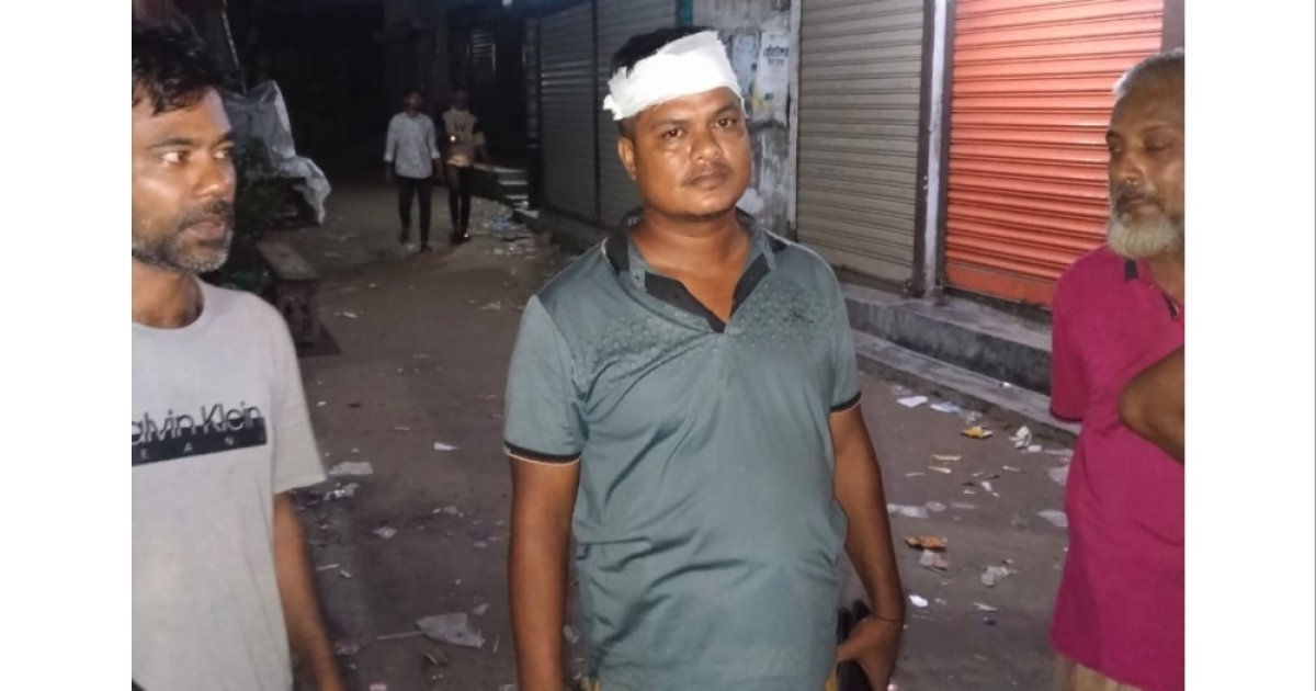 ছাত্রলীগ নেতার নেতৃত্বে যুবদল নেতার বাড়িতে হামলা, নারীসহ আহত ৫