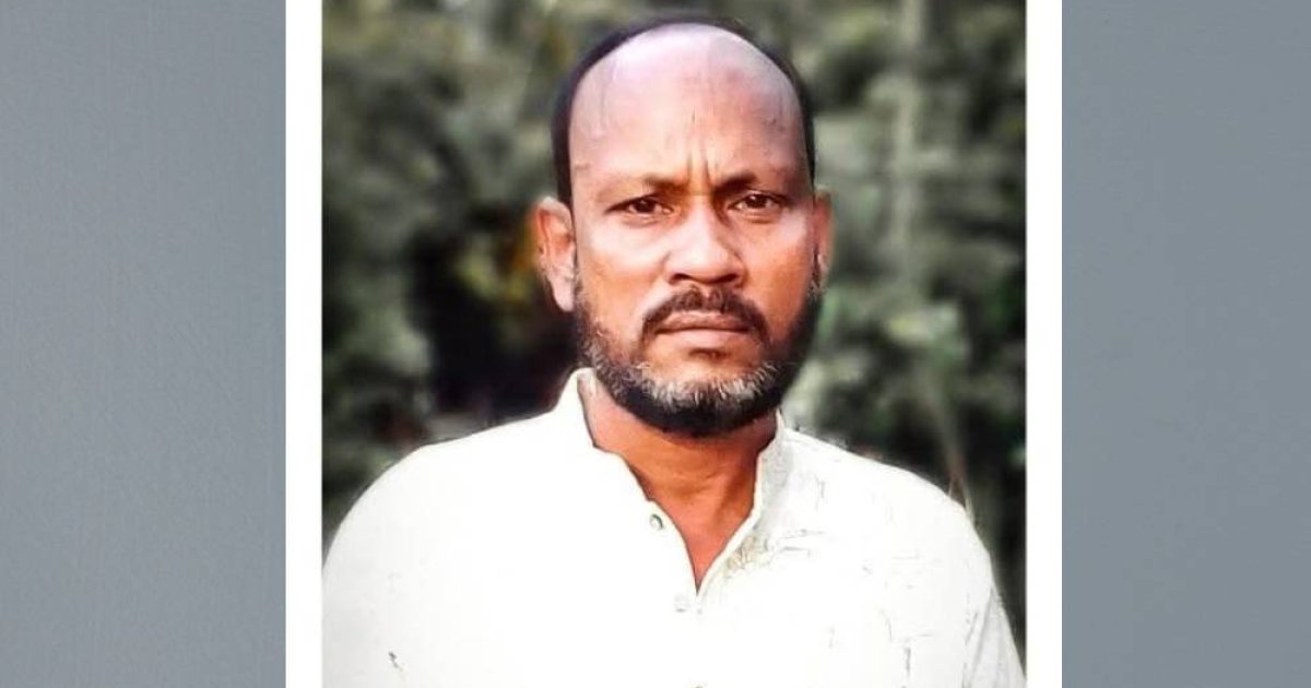 দুমকিতে গণঅধিকার নেতার হাতে ইউপি চেয়ারম্যান লাঞ্ছিত