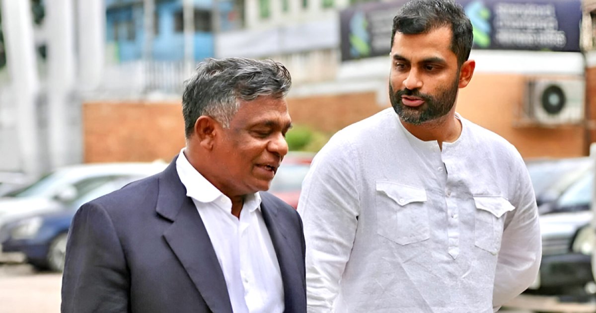 নির্বাচন করতে চাইলে বুলবুলকে পদত্যাগ করতে বললেন তামিম
