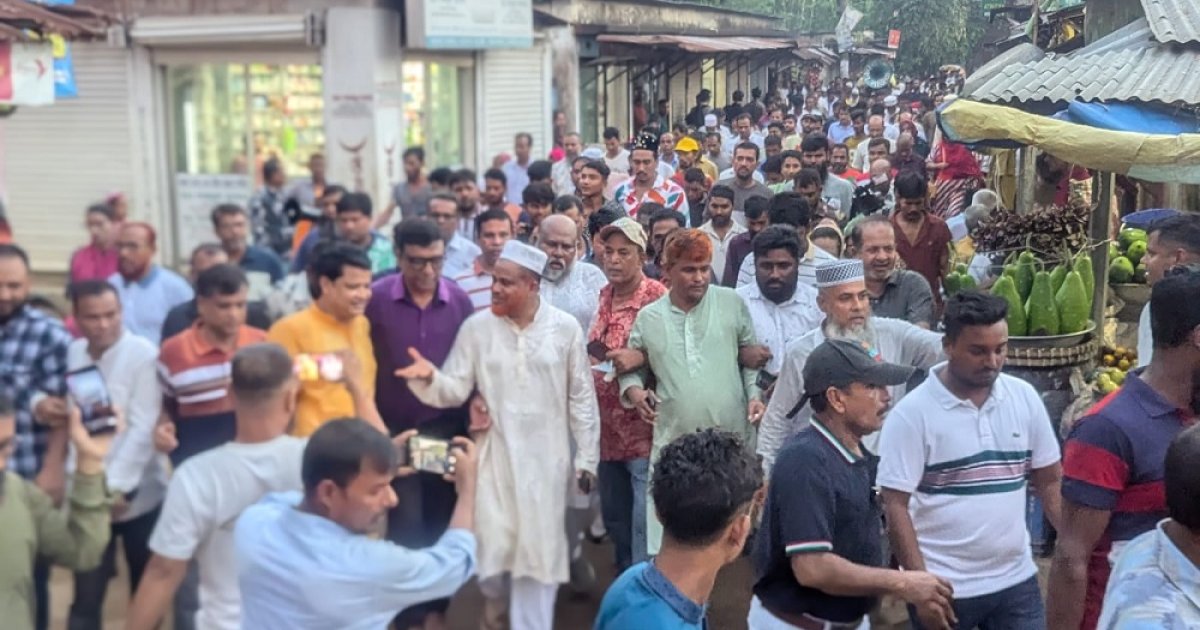 জনগণকে বিভক্ত করা যাবে না, আ.লীগের ষড়যন্ত্র রুখে দিতে হবে: মোস্তফা জামান