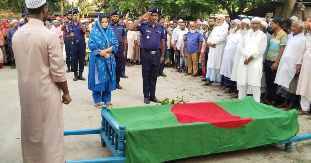 রাষ্ট্রীয় মর্যাদায় বীর মুক্তিযোদ্ধা সৈয়দ মজিবর রহমানের দাফন সম্পন্ন