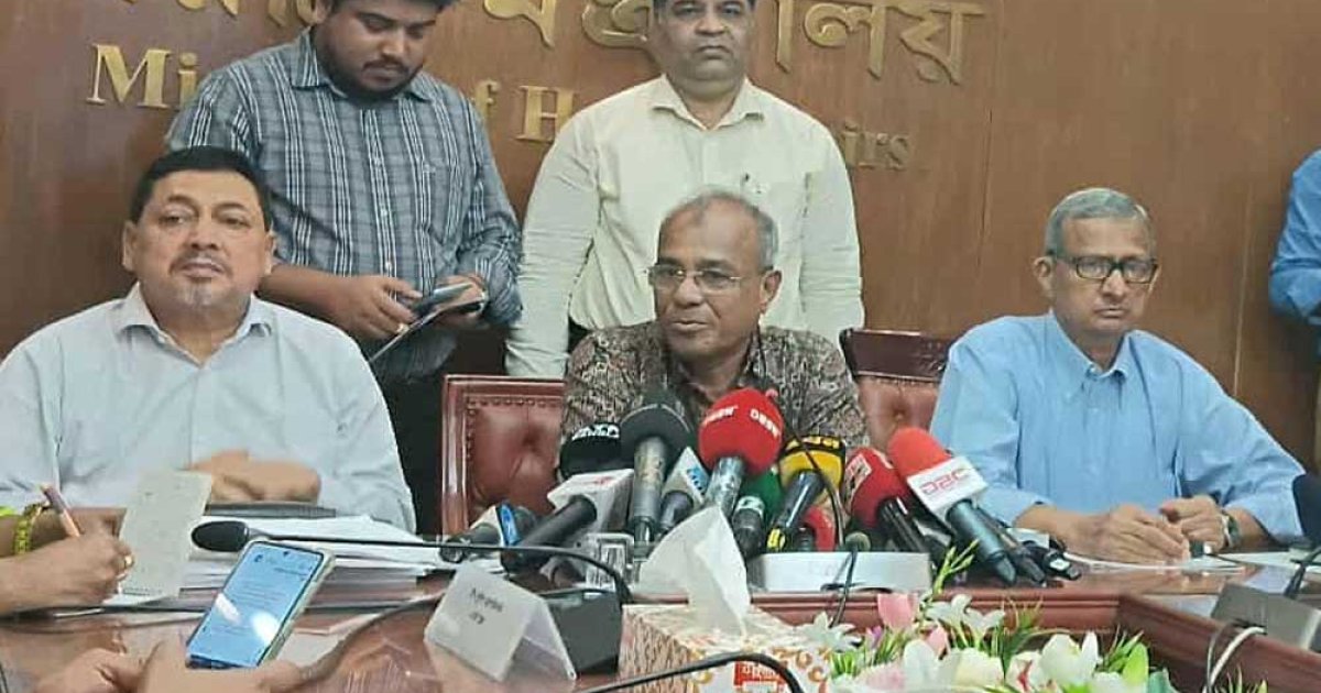 পূজা মেলায় মদ–গাঁজা বন্ধ, কঠোর অবস্থানে সরকার