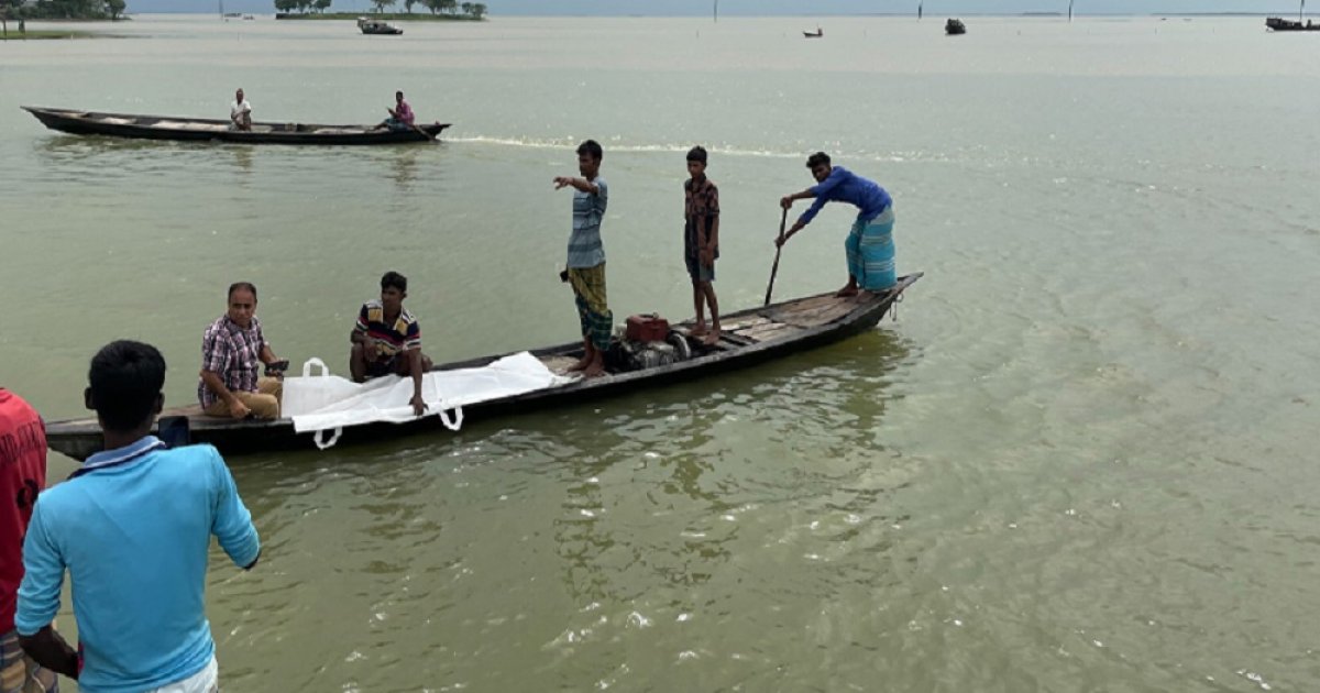 নেত্রকোনায় স্পিড বোট ডুবিতে আরও দুই মরদেহ উদ্ধার