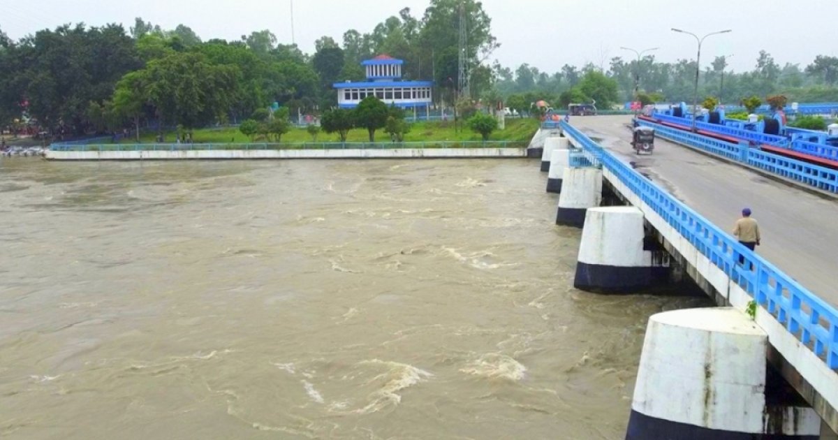 তিস্তার পানি বিপৎসীমার কাছাকাছি