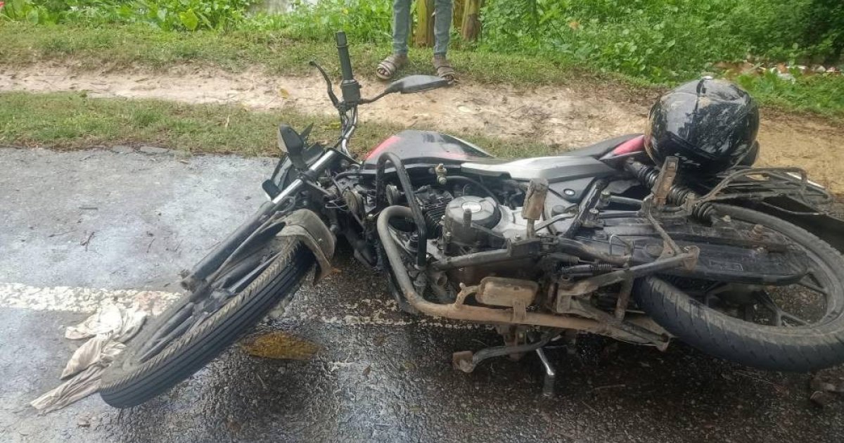 বেনাপোলে ট্রাকচাপায় মোটরসাইকেল চালক নিহত