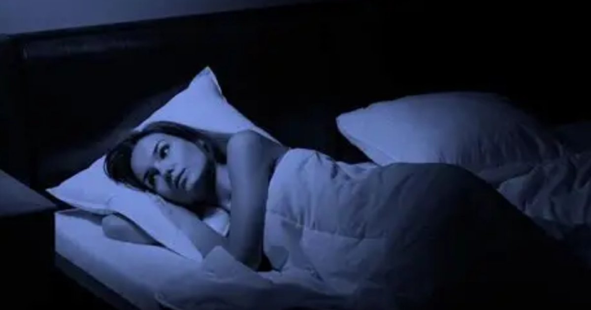 রাত জেগে মারাত্মক যেসব ক্ষতি করছেন