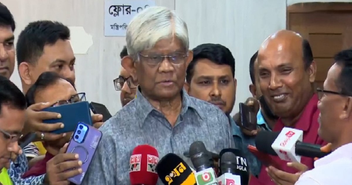 ব্যক্তি বিবেচনায় নয় দেশের প্রয়োজনে এলএনজি কেনা হচ্ছে