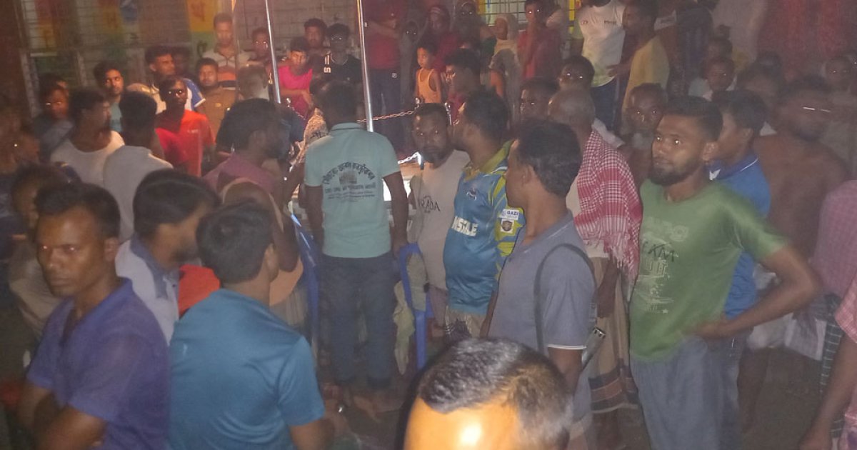 চুরির টাকা ফেরত চাওয়ায় যুবককে পিটিয়ে হত্যা