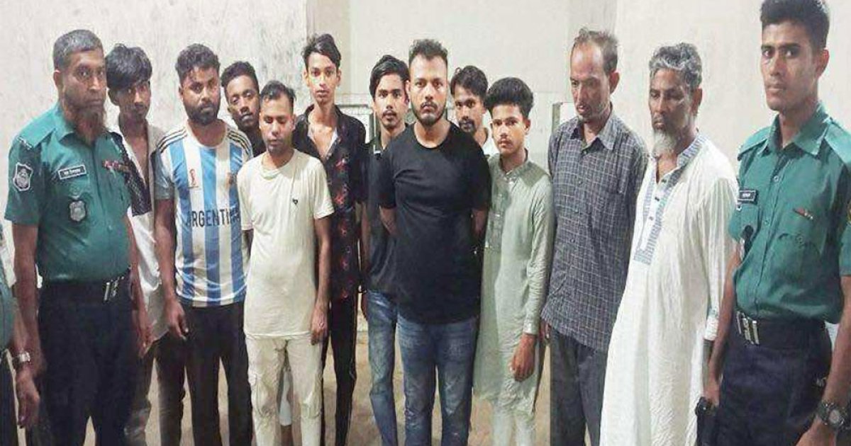 নর্দায় ১১০০ পিস ইয়াবাসহ ৪ কারবারি গ্রেপ্তার