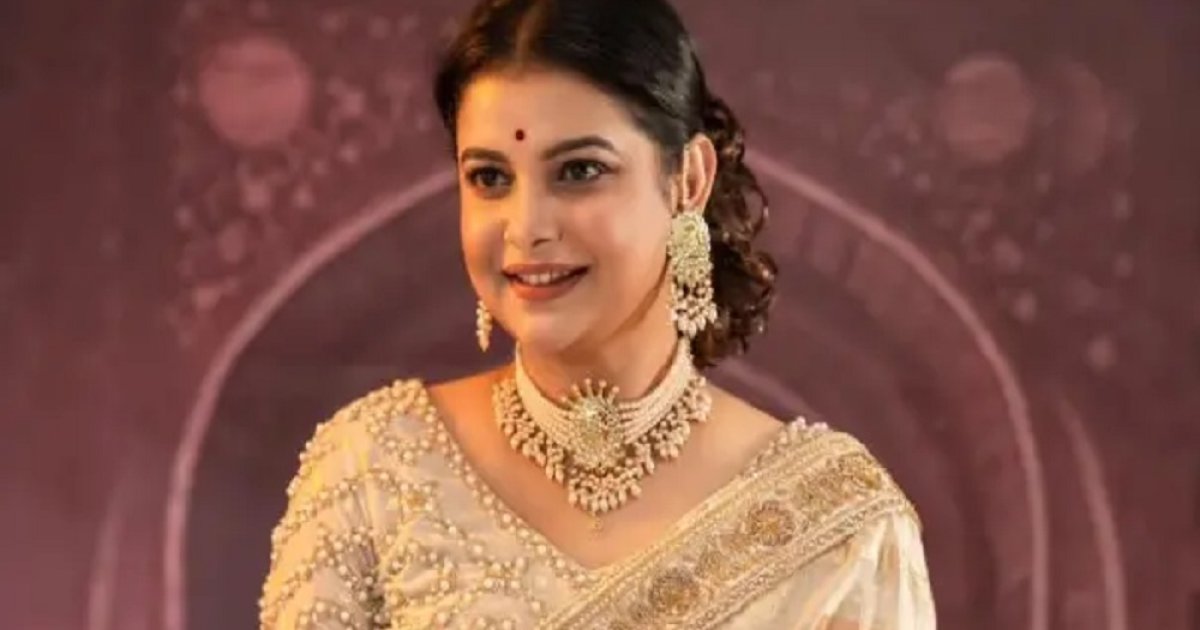 মসজিদে ফের বিয়ে করলেন অভিনেত্রী শবনম ফারিয়া