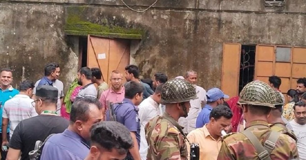 শিবচরে বৃদ্ধার গলা কাটা মরদেহ উদ্ধার
