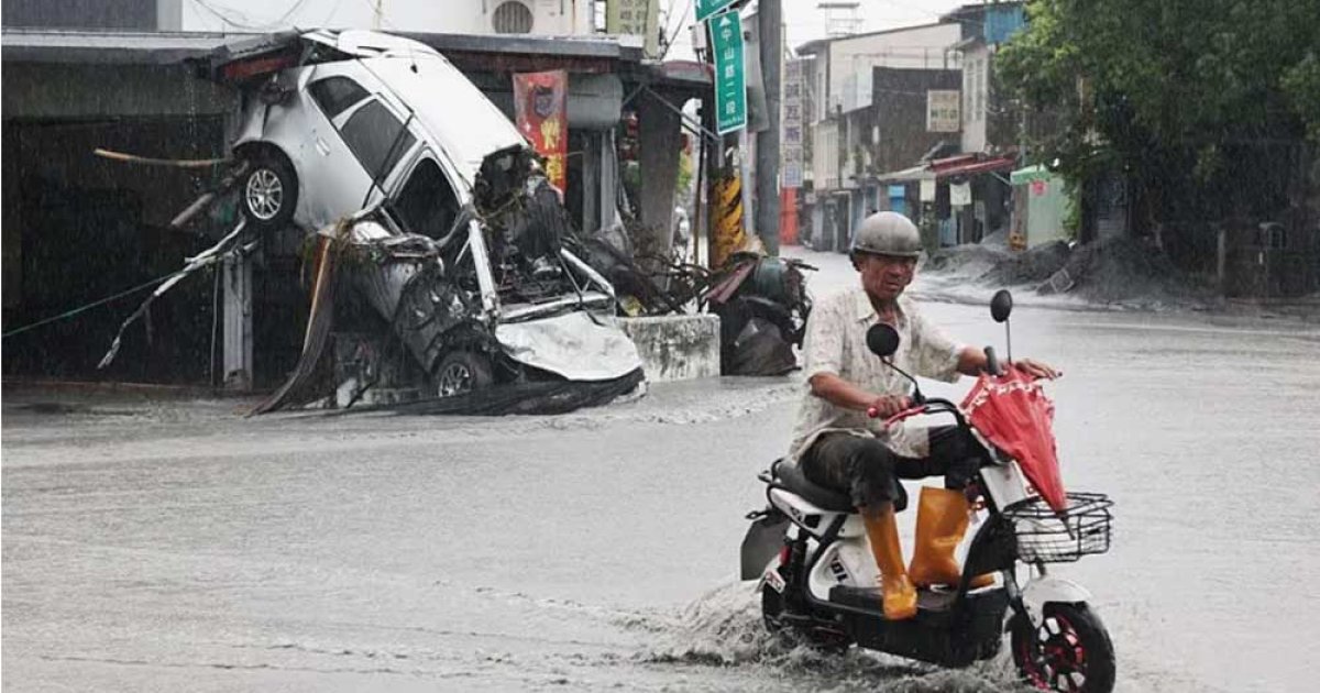 চীনে টাইফুন ‘রাগাসা’র আঘাত, নিহত ১৭