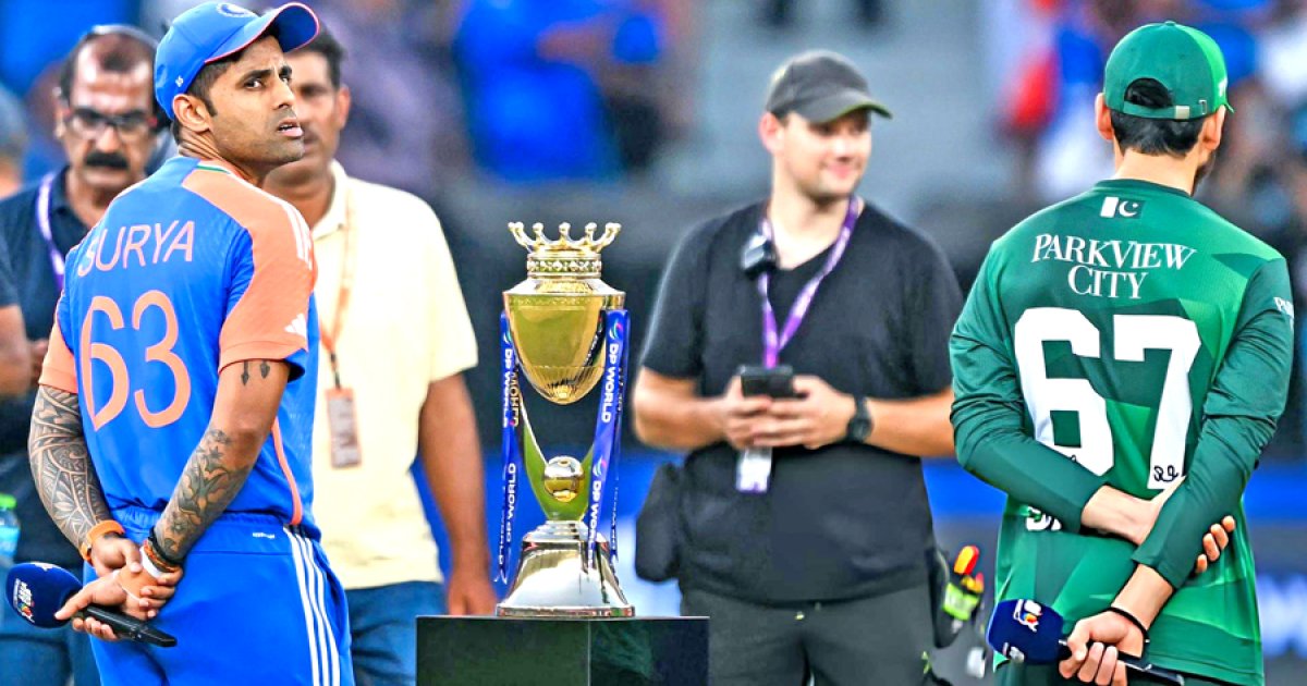 এশিয়া কাপ ফাইনালে পাকিস্তানকে ব্যাটিংয়ে পাঠালো ভারত, দলে নেই হার্দিক পান্ডিয়া