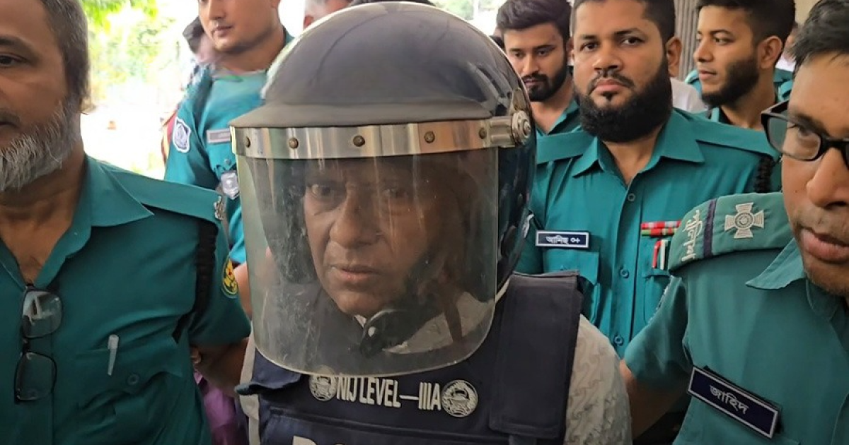 দুদকের মামলায় এবার গ্রেপ্তার সাবেক বিচারপতি মানিক