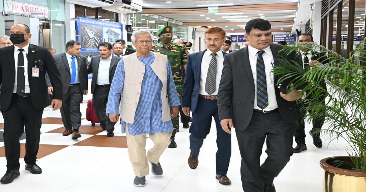 প্রধান উপদেষ্টা ঢাকার পথে