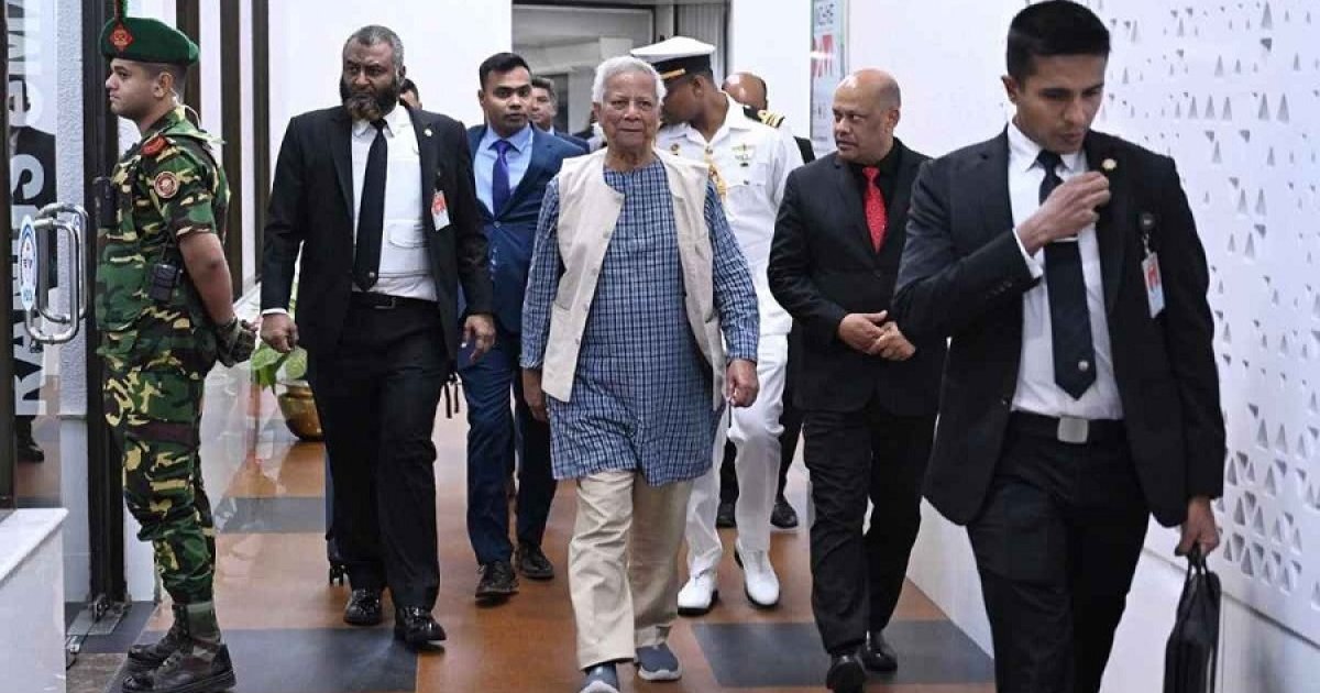 দেশে ফিরেছেন প্রধান উপদেষ্টা