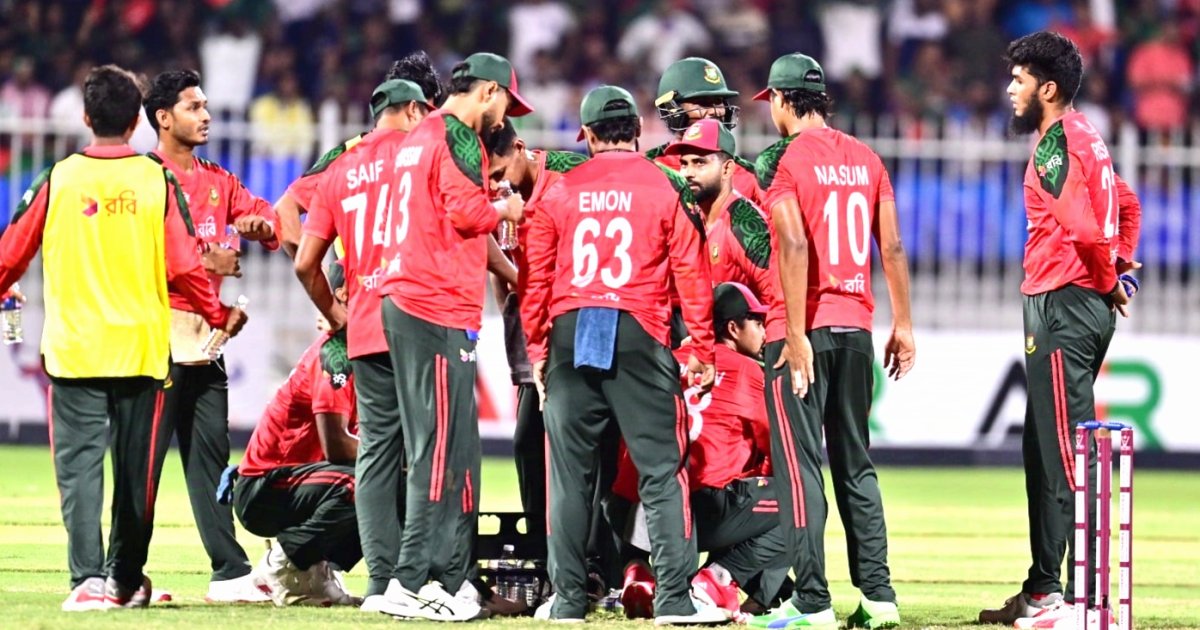 এবার ১৪৭ এ আটকে গেল আফগানিস্তান