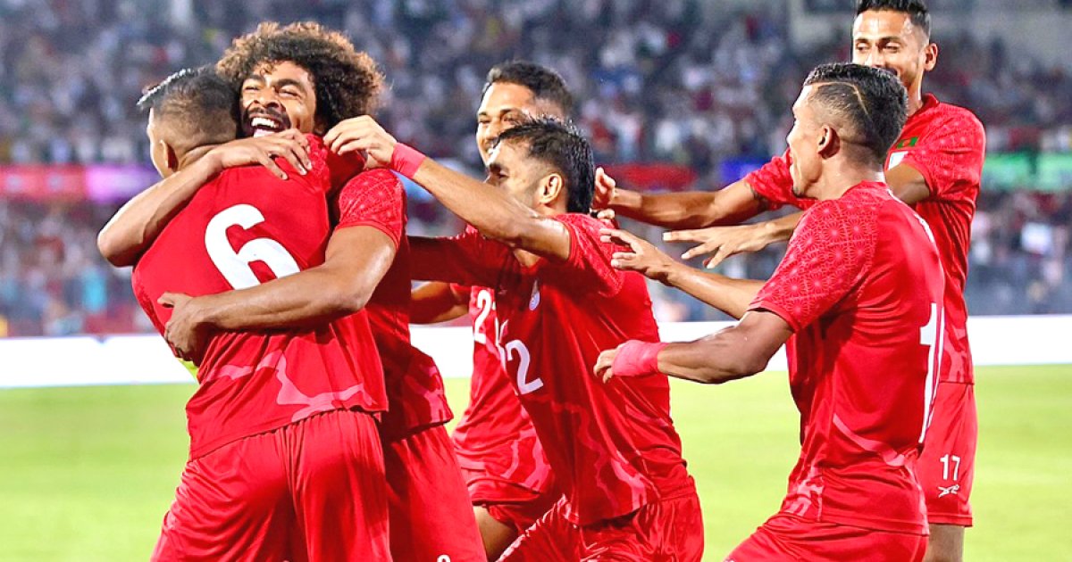 ডিফেন্সে ভারসাম্য রাখার পাশাপাশি আক্রমণেও হামজার অবদান চান কাবরেরা