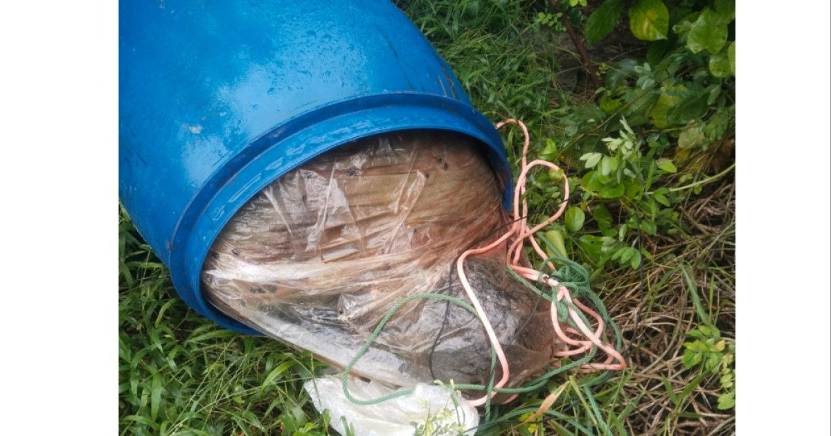 নারায়ণগঞ্জে ড্রামের ভেতর মিলল অজ্ঞাত ব্যক্তির মরদেহ