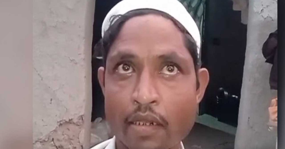 রাতে সাপ হয়ে কামড়াতে চান স্ত্রী, প্রশাসনে ছুটলেন স্বামী