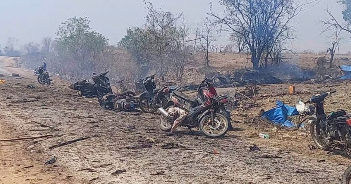 মিয়ানমারে বৌদ্ধদের উৎসবে জান্তার বোমা হামলা, নিহত ৪০