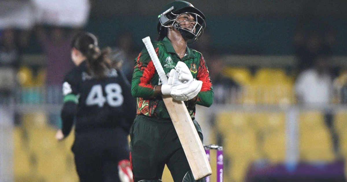 ব্যাটিং ব্যর্থতায় বড় হার জ্যোতিদের