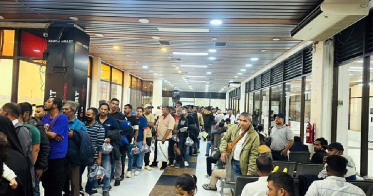 লিবিয়া থেকে দেশে ফিরলেন আরও ৩০৯ বাংলাদেশি