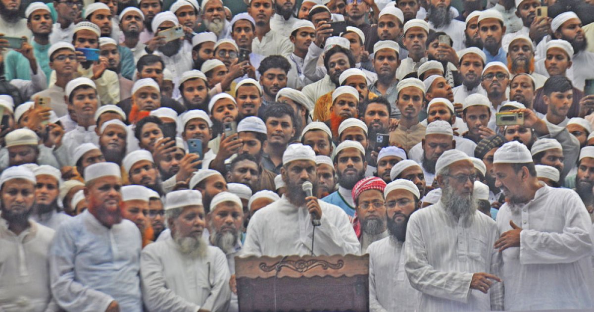 বাহাত্তরের চেতনার বিরুদ্ধে দাঁড়ালেই ‘রাজাকার’ ট্যাগ দেওয়া হয়েছে