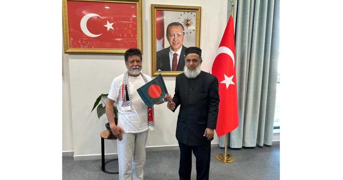 নিরাপদে ইস্তানবুলের বাংলাদেশ দূতাবাসে শহিদুল আলম