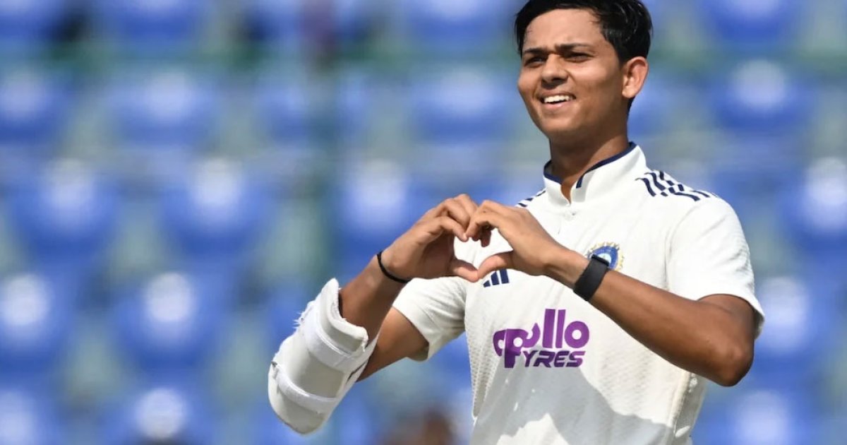 দুর্দান্ত সেঞ্চুরিতে গ্রায়েম স্মিথের বিশ্বরেকর্ড ছুঁলেন জয়সওয়াল