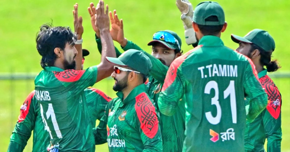 Rus ayolning emizayotgan surati