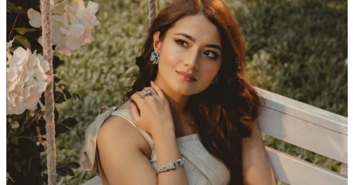 অন্য পরিচয়ে তাসনিয়া ফারিণ