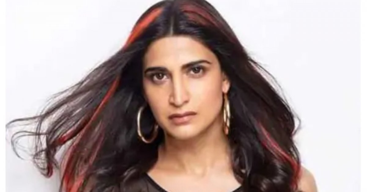 আহনাকে মেরে ফেলার হুমকি