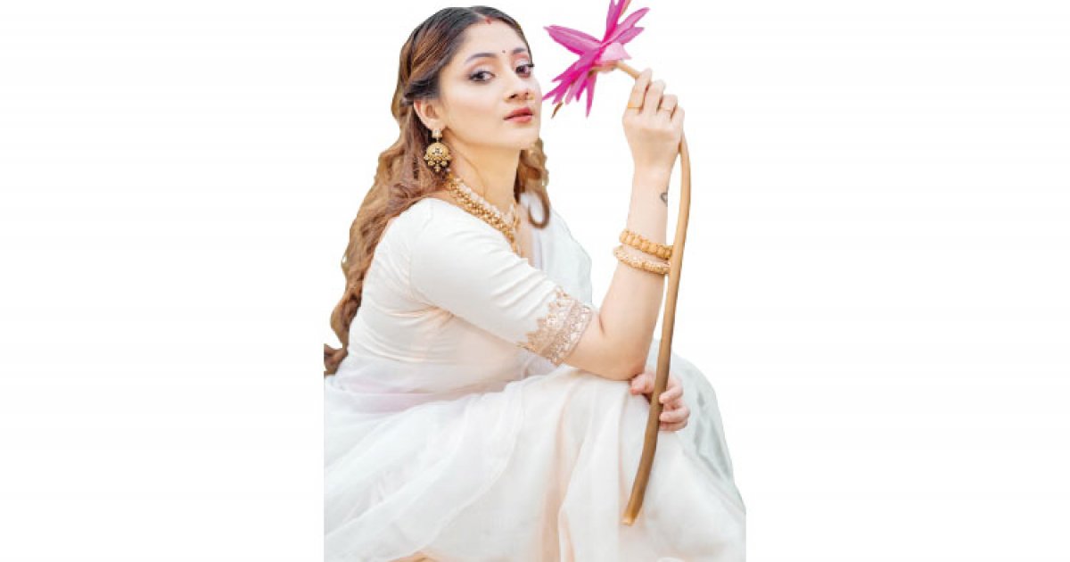 পূজা শেষে নতুন শুরু পূজা চেরীর