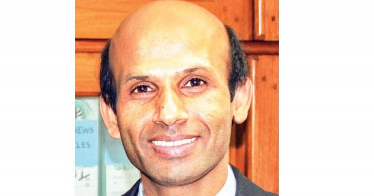 Ikki qiz dosti jinsiy aloqa qilishni kutmoqda Qora oshiqlarning kelinlarning xotinlariga xiyonati