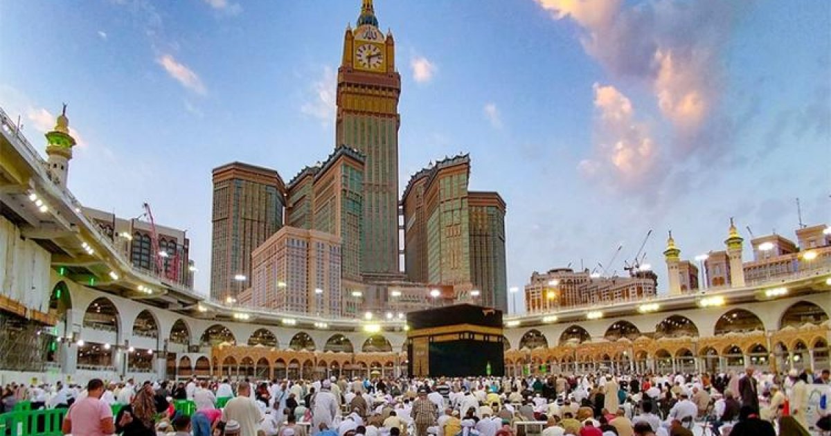 হজ কার ওপর ফরজ?