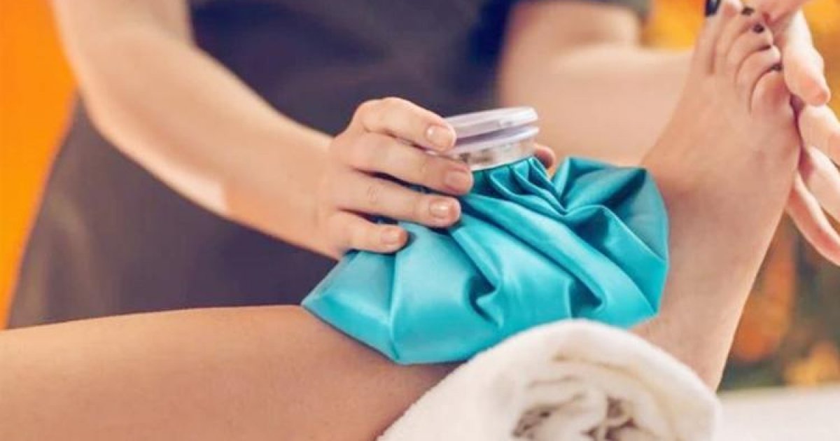 Porno bir qizni mindirdi va keyin uni sikishdi Yalangoch nozik belli gozal qizlar