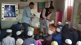 সালমান খানের জন্মদিনে মিরপুরে মাদরাসায় খাবার বিতরণ