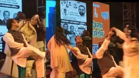 হাজী সেলিমের হাত ধরে নাচলেন নৃত্যশিল্পী