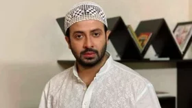 ওমরাহ করতে মক্কা গেলেন শাকিব