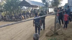 মিয়ানমারের পালিয়ে আসা ১৫১ সেনাকে ফেরত দিল ভারত