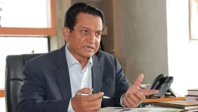 এ কে আজাদকে আওয়ামী লীগ থেকে অব্যাহতি