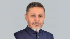 নৌকার প্রার্থী বাচ্চুর বিরুদ্ধে মামলা দায়েরের নির্দেশ
