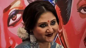 ৪৩ বছর বয়সে ভালোবাসা পেয়ে আপ্লুত স্বস্তিকা
